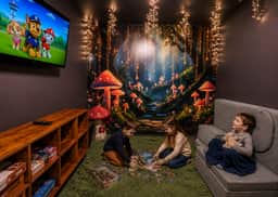 Storybook Escape: Hidden Speakeasy, Hot Tub, Sauna - Image 5